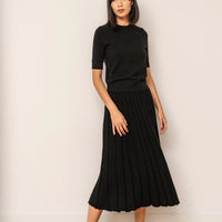 SKIN LIKE BUTTER & CO ~ LIFESTYLE - EASY ELEGANCE Essential Black Pleated Cashmere Skirt
