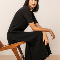 SKIN LIKE BUTTER & CO ~ LIFESTYLE - EASY ELEGANCE Essential Black Pleated Cashmere Skirt