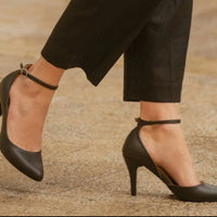 SKIN LIKE BUTTER & CO ~ LIFESTYLE - EASY ELEGANCE Essential Black Medi Heel Leather Pump