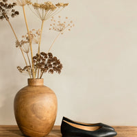 SKIN LIKE BUTTER & CO ~ LIFESTYLE - EASY ELEGANCE Essential Black Elegant Leather flats