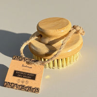 SKIN LIKE BUTTER & CO ~ LIFESTYLE - Bamboo Dry Brush, and back exfoliator