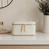 SKIN LIKE BUTTER & CO ~ LIFESTYLE - Train case by Hudson and Bleeker