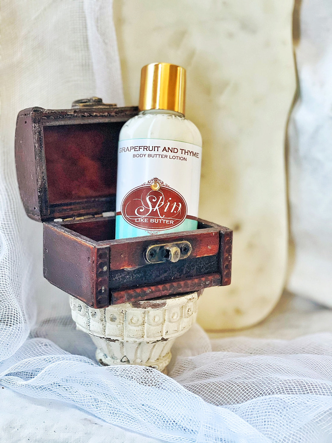 GRAPEFRUIT AND THYME scented water free, vegan non-greasy Body Butter Lotion