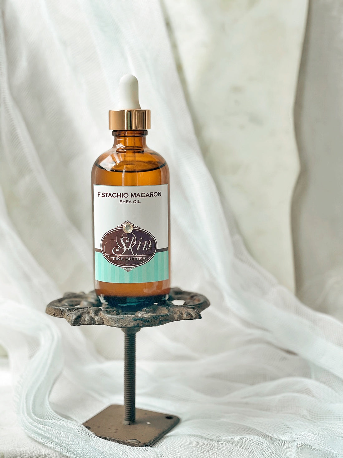 PISTACHIO MACARON - Shea Oil - in 4 oz bottles, highly moisturizing