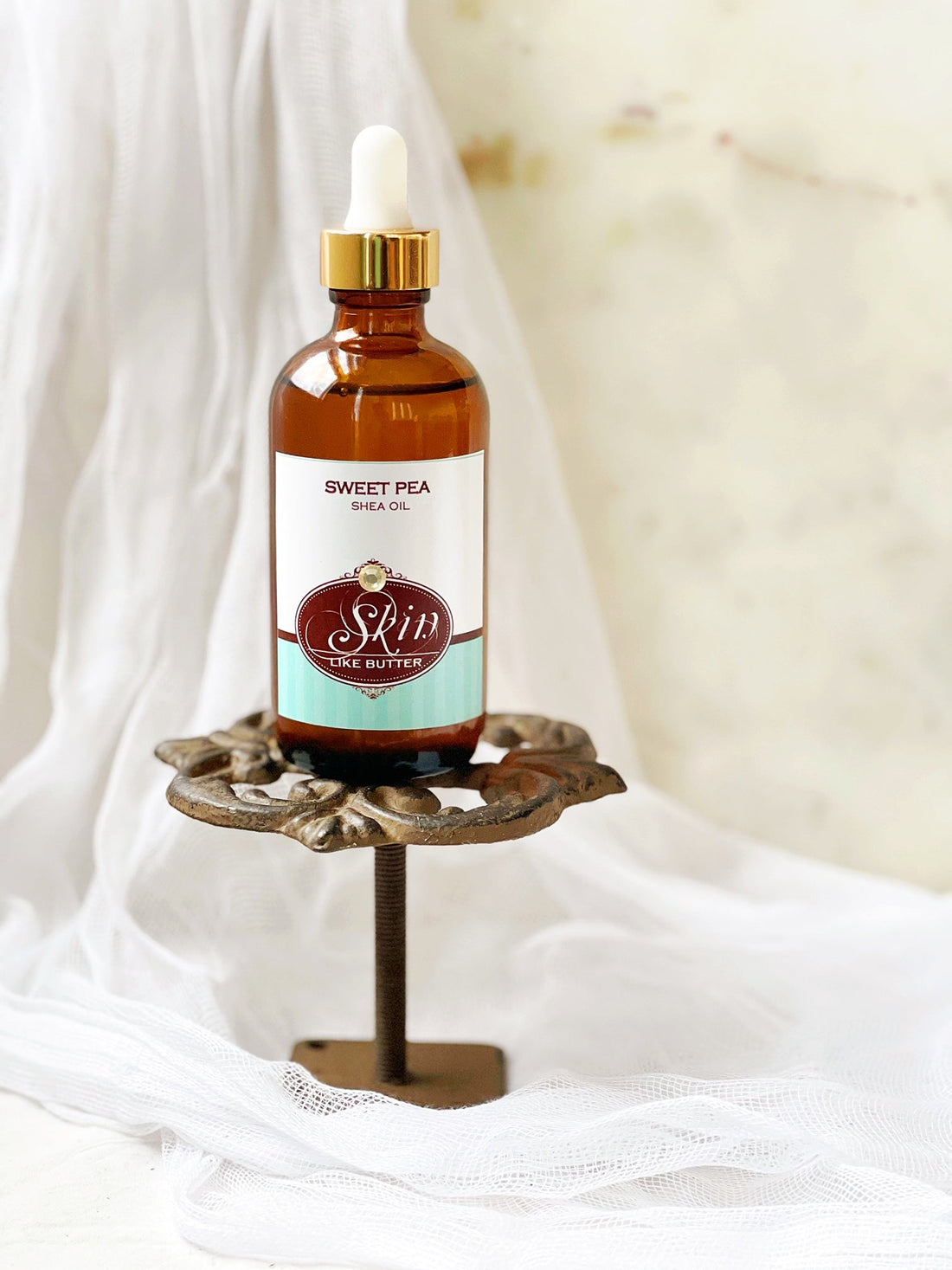 SWEET AMBER VANILLA - Scented Shea Oil - highly moisturizing - BOGO DEAL