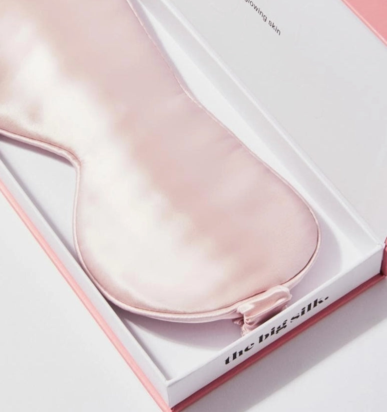 SKIN LIKE BUTTER & CO ~ LIFESTYLE - Sleep Pretty with THE BIG SILK sleep mask and pillowcase
