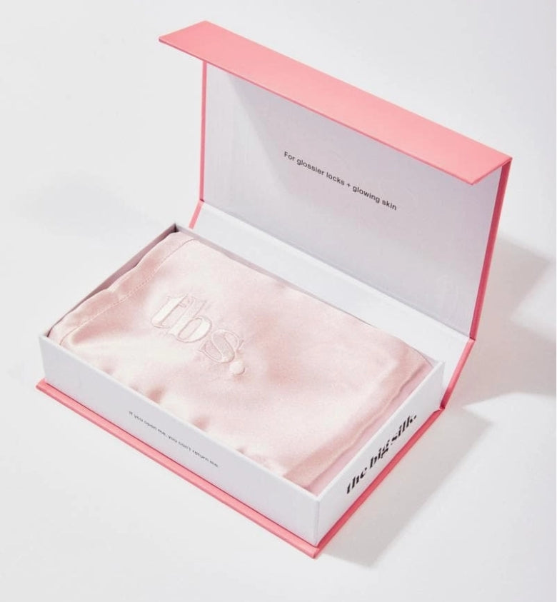 SKIN LIKE BUTTER & CO ~ LIFESTYLE - Sleep Pretty with THE BIG SILK sleep mask and pillowcase