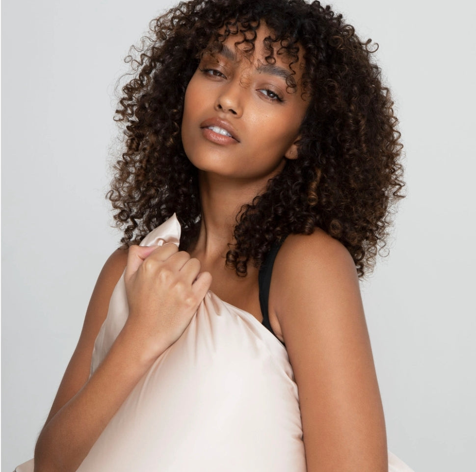 SKIN LIKE BUTTER & CO ~ LIFESTYLE - Sleep Pretty with THE BIG SILK sleep mask and pillowcase