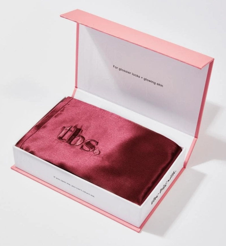 SKIN LIKE BUTTER & CO ~ LIFESTYLE - Sleep Pretty with THE BIG SILK sleep mask and pillowcase