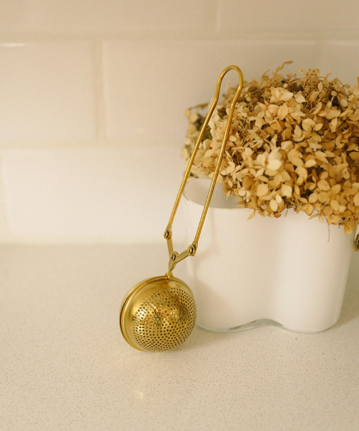 SKIN LIKE BUTTER & CO ~ Lifestyle - Fine Loose-Leaf Tea in 5 flavors by Octavia Tea