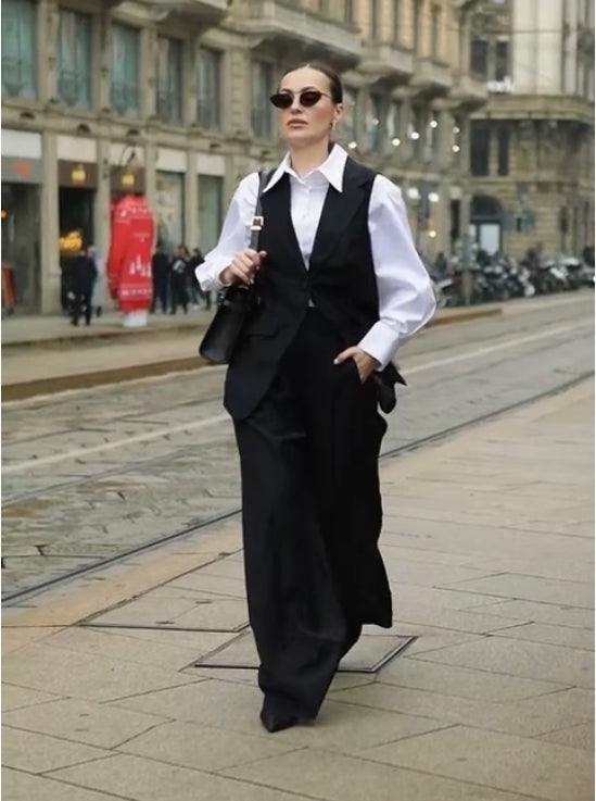LIFESTYLE - EASY ELEGANCE Essential Black Wool Wide Leg pants