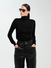 SKIN LIKE BUTTER & CO ~ LIFESTYLE - EASY ELEGANCE Black Silk Cashmere Turtleneck