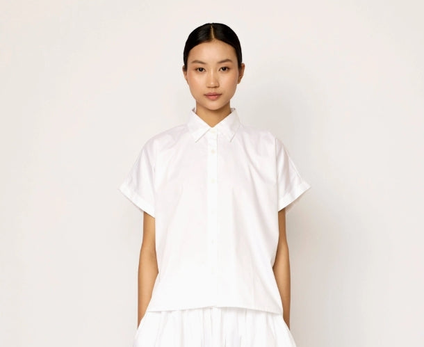 SKIN LIKE BUTTER & CO ~ LIFESTYLE - EASY ELEGANCE white cotton poplin short sleeve shirt