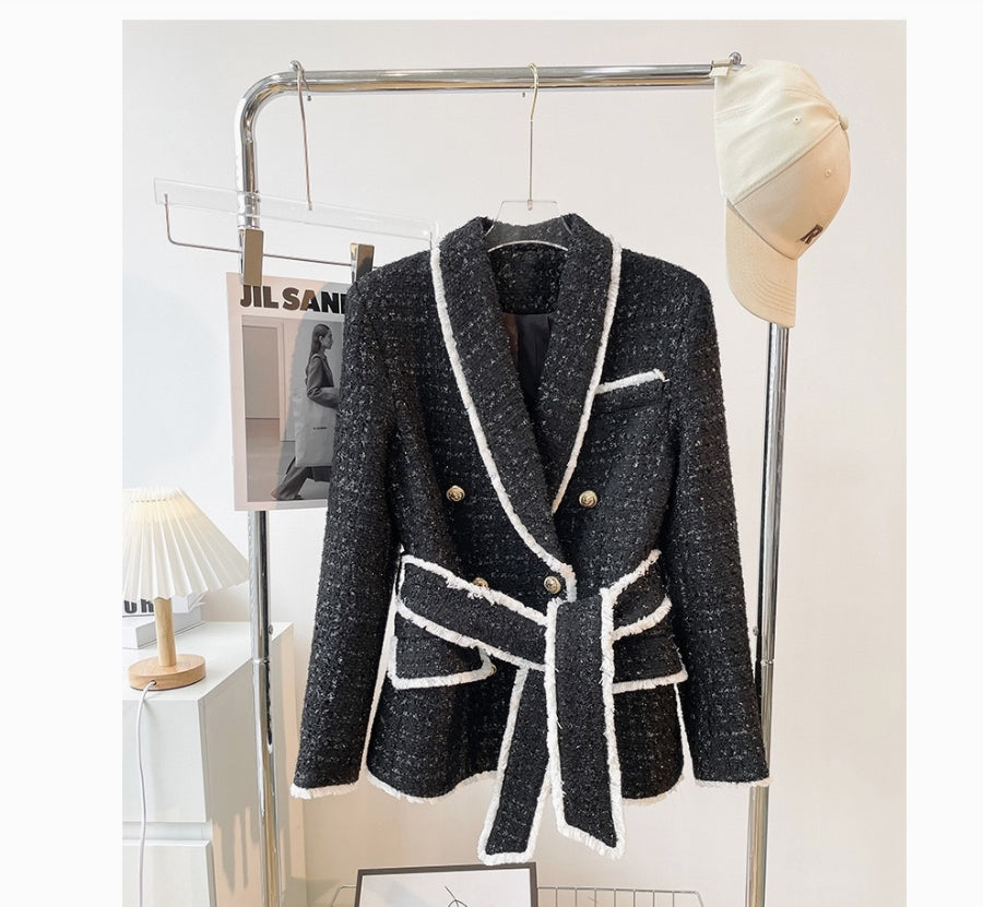 SKIN LIKE BUTTER & CO ~ LIFESTYLE - EASY ELEGANCE Essential Cream and Black Tweed Short Set