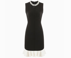 SKIN LIKE BUTTER & CO ~ LIFESTYLE - EASY ELEGANCE Essential Little Black Dress