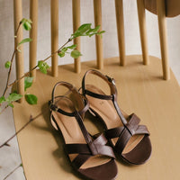 SKIN LIKE BUTTER & CO ~ LIFESTYLE - EASY ELEGANCE Essential Brown flat sandals