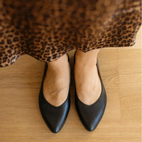 SKIN LIKE BUTTER & CO ~ LIFESTYLE - EASY ELEGANCE Essential Black Elegant Leather flats