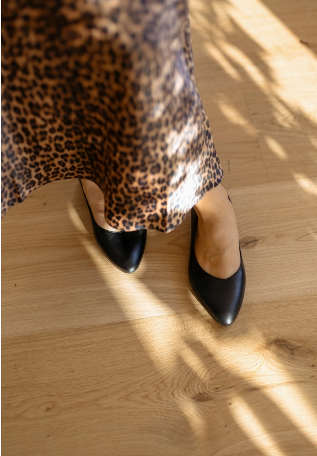 SKIN LIKE BUTTER & CO ~ LIFESTYLE - EASY ELEGANCE Essential Black Elegant Leather flats