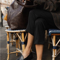 SKIN LIKE BUTTER & CO ~ LIFESTYLE - EASY ELEGANCE Essential Black Medi Heel Leather Pump