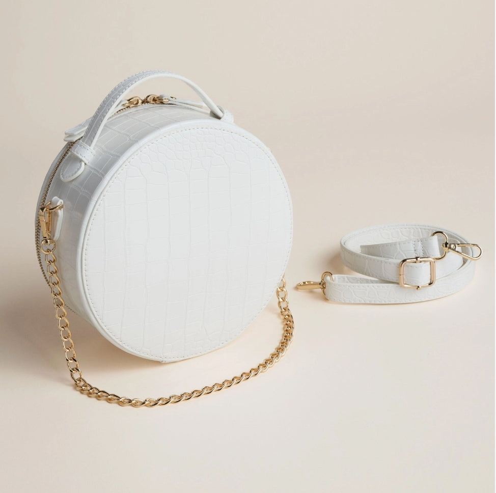 SKIN LIKE BUTTER & CO ~ LIFESTYLE - Train case by Hudson and Bleeker