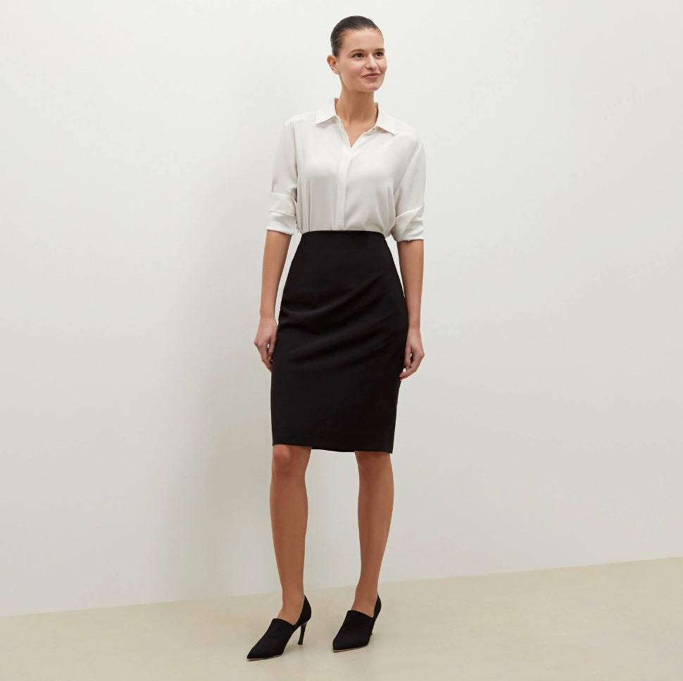 SKIN LIKE BUTTER & CO ~ LIFESTYLE - EASY ELEGANCE- The Essential Pencil Skirt