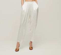 SKIN LIKE BUTTER & CO ~ LIFESTYLE - EASY ELEGANCE- Cream structured trouser