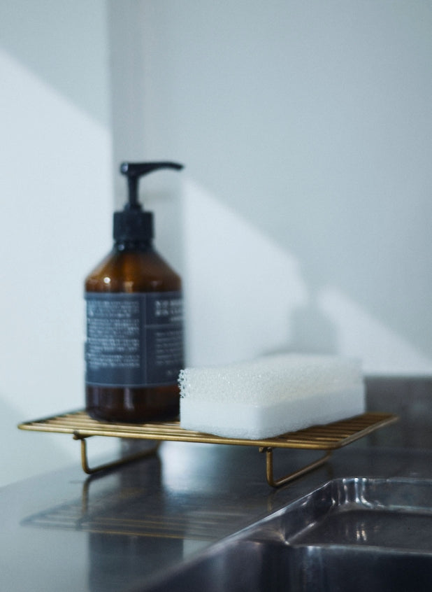 SKIN LIKE BUTTER & Co Lifestyle - Fog Linen Work Soap Dish and Bath Accessories
