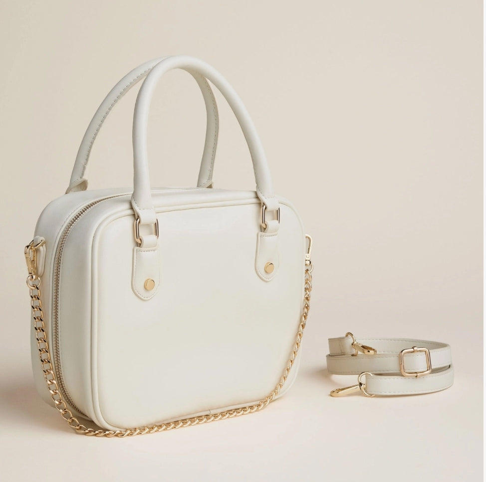 SKIN LIKE BUTTER & CO ~ LIFESTYLE - Train case by Hudson and Bleeker