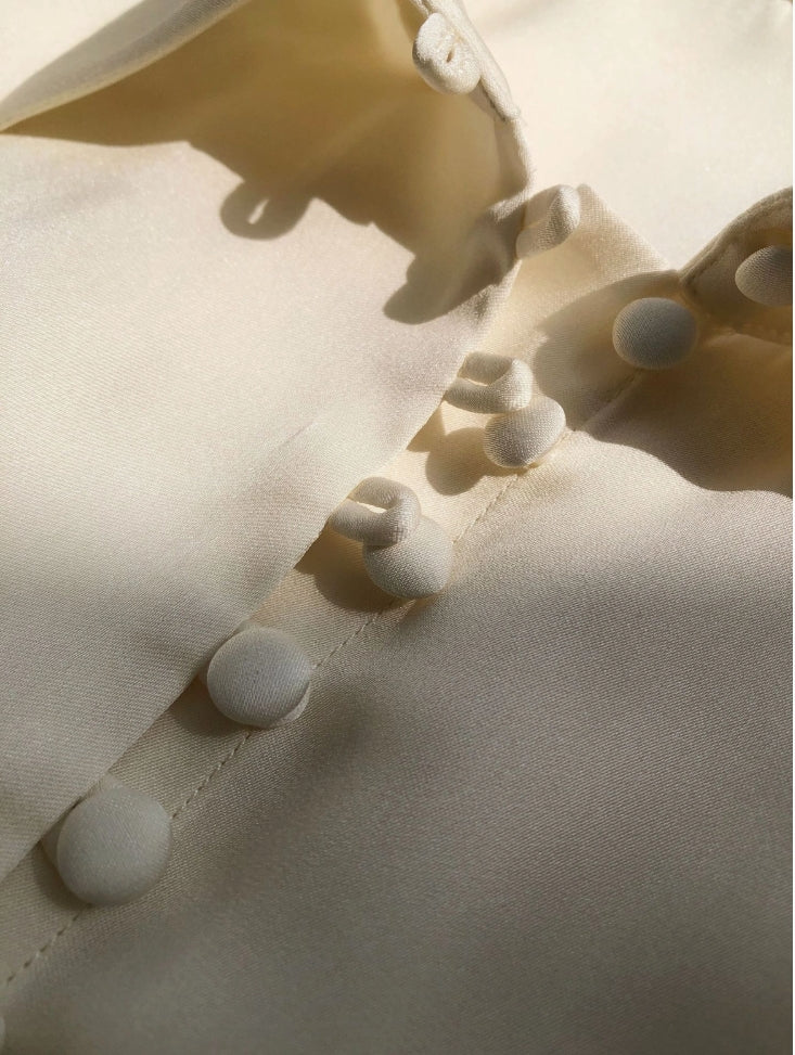 SKIN LIKE BUTTER & CO ~ LIFESTYLE - EASY ELEGANCE Essential Cream Silk Collared Shirt