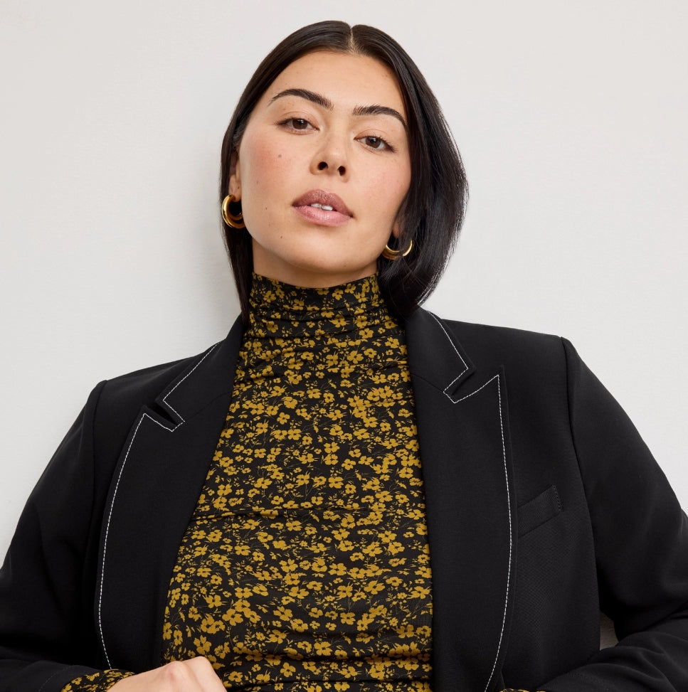SKIN LIKE BUTTER & CO ~ LIFESTYLE - EASY ELEGANCE - Black Professional Boyfriend Blazer