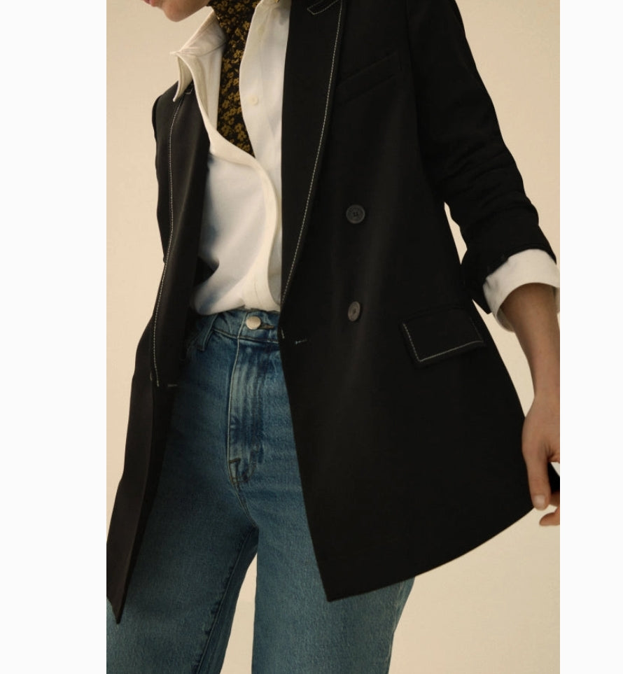 SKIN LIKE BUTTER & CO ~ LIFESTYLE - EASY ELEGANCE - Black Professional Boyfriend Blazer