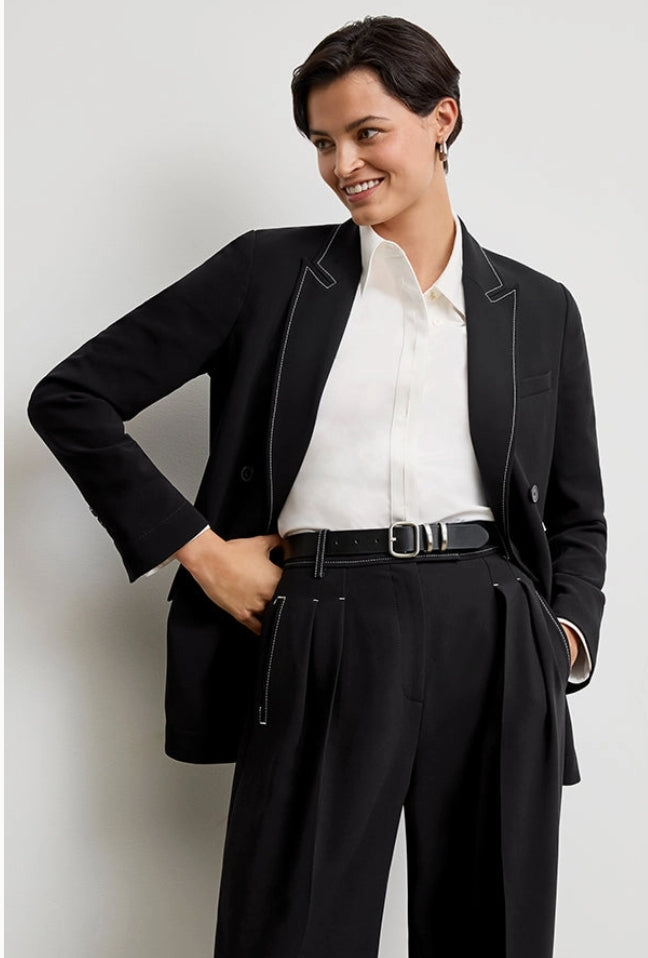 SKIN LIKE BUTTER & CO ~ LIFESTYLE - EASY ELEGANCE - Black Professional Boyfriend Blazer