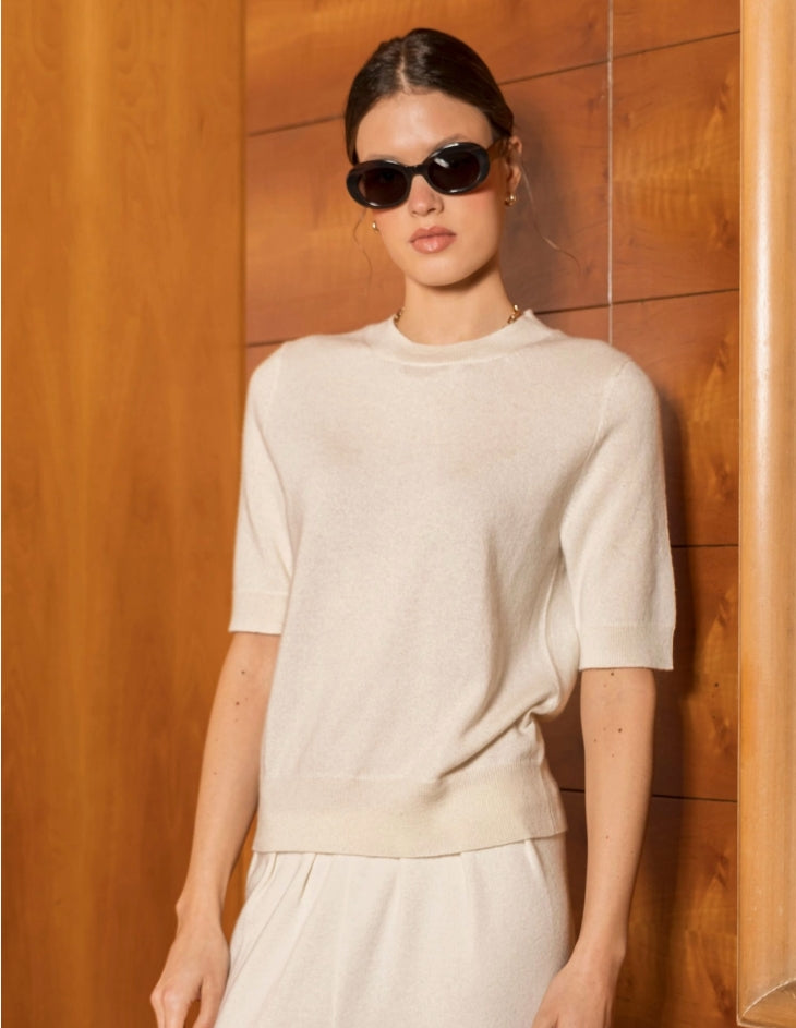 SKIN LIKE BUTTER & CO ~ LIFESTYLE - Camel Essential Basic Cashmere Sweater