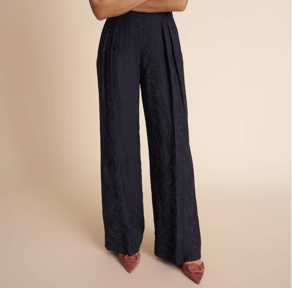 SKIN LIKE BUTTER & CO ~ LIFESTYLE - Navy Jacquard  Pleated Trouser